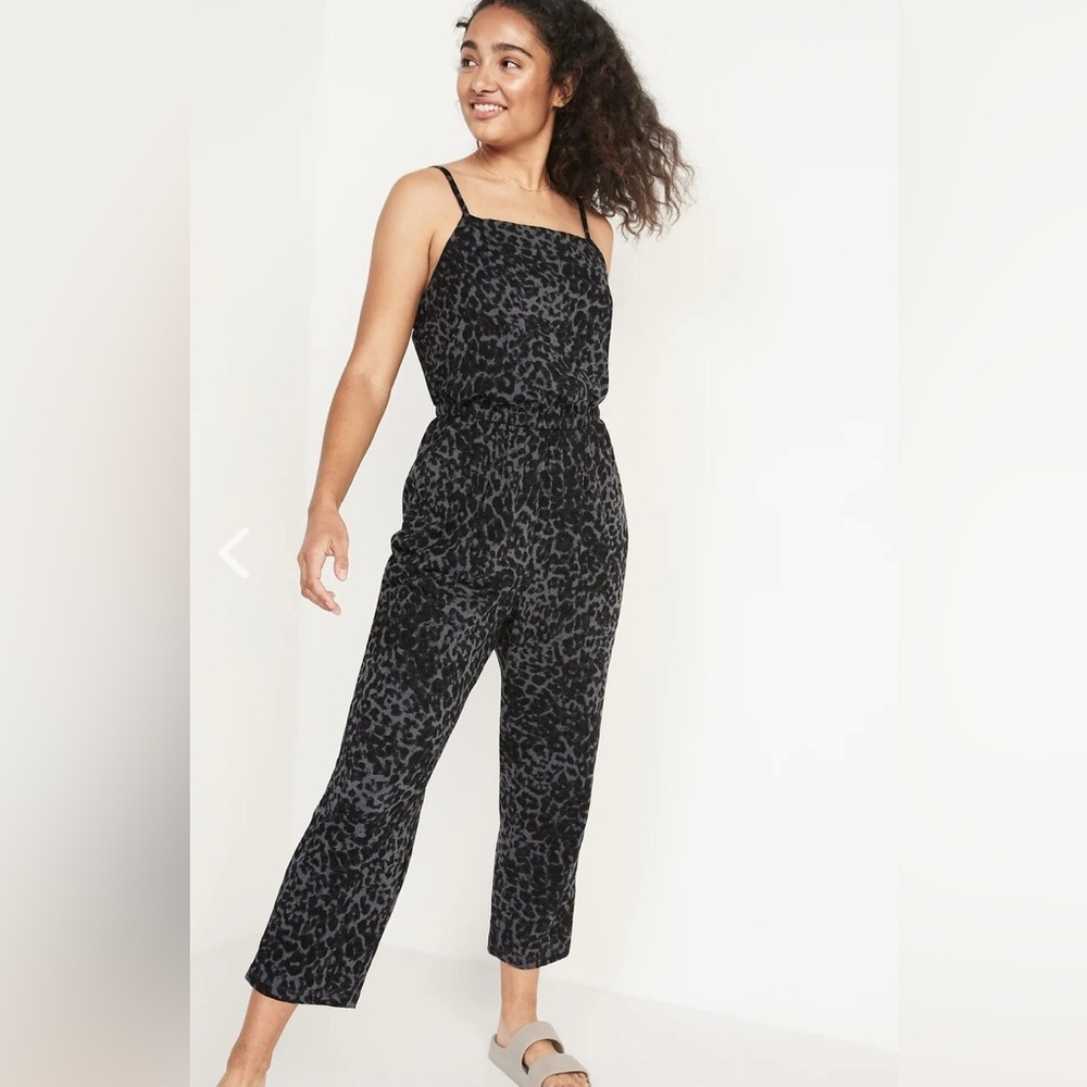 NWT XS Old Navy Leopard Waist-Defined Sleeveless Cropped Cami Jumpsuit